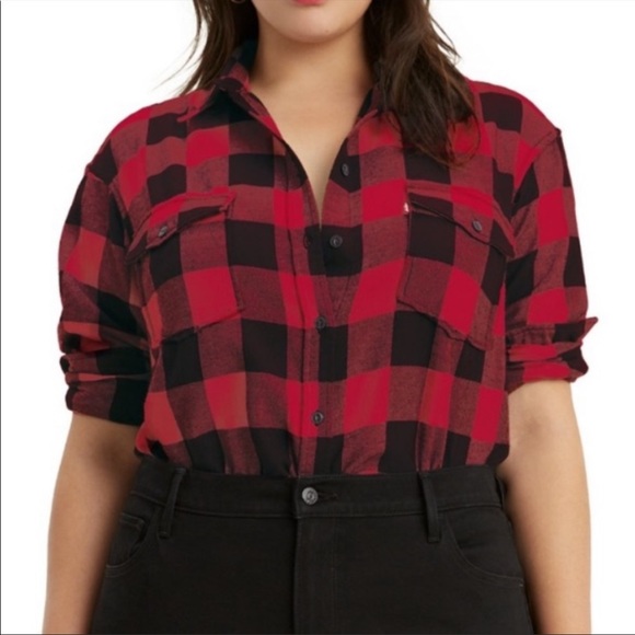 Levi’s boyfriend fit button down - Picture 3 of 8